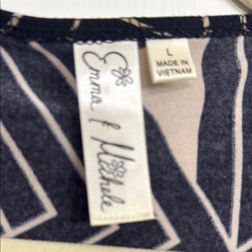 Emma & Michele Black and Tan Patterned Dress - Picture 2 of 3